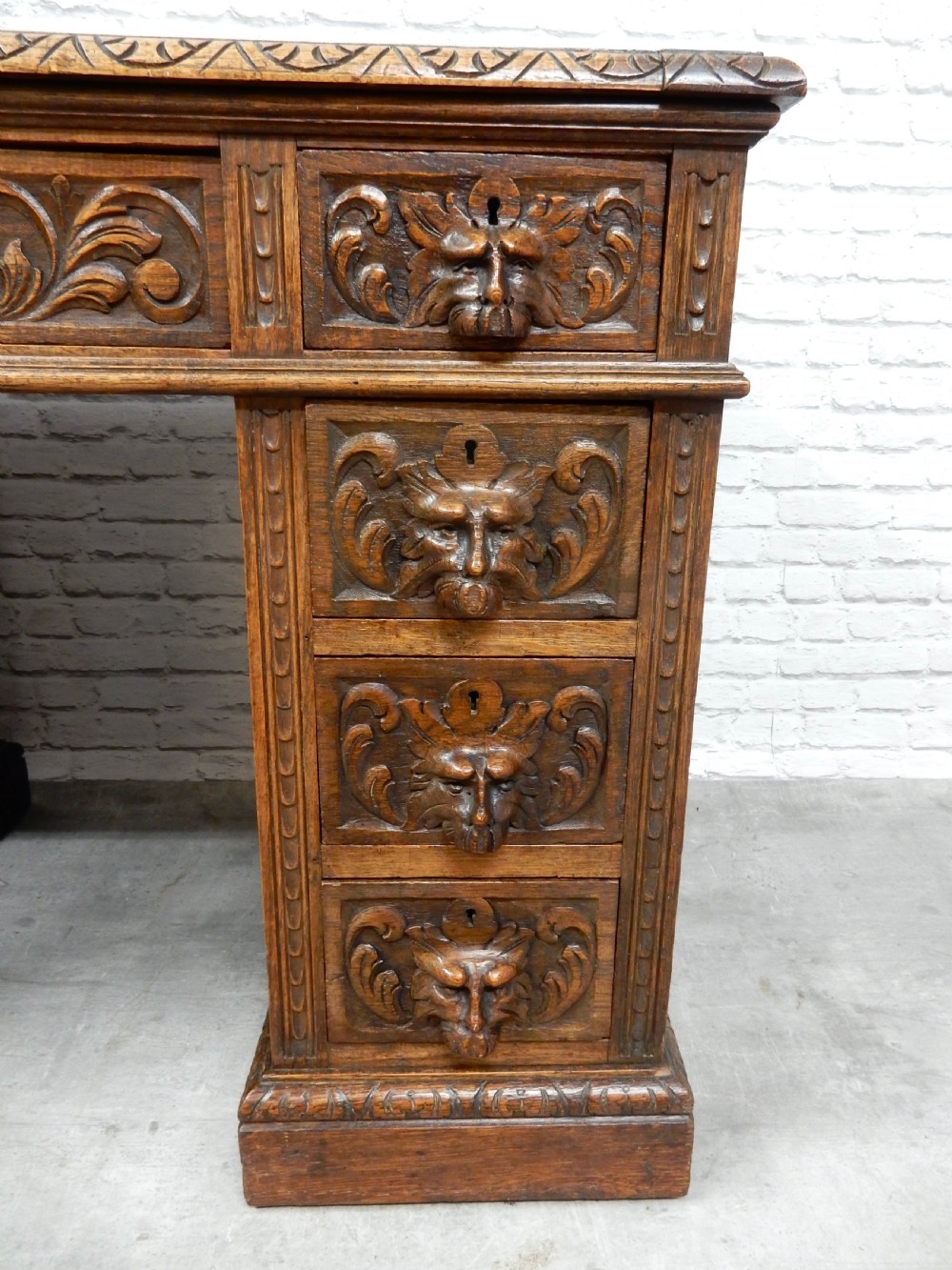 Small Green Man Oak Desk View VI