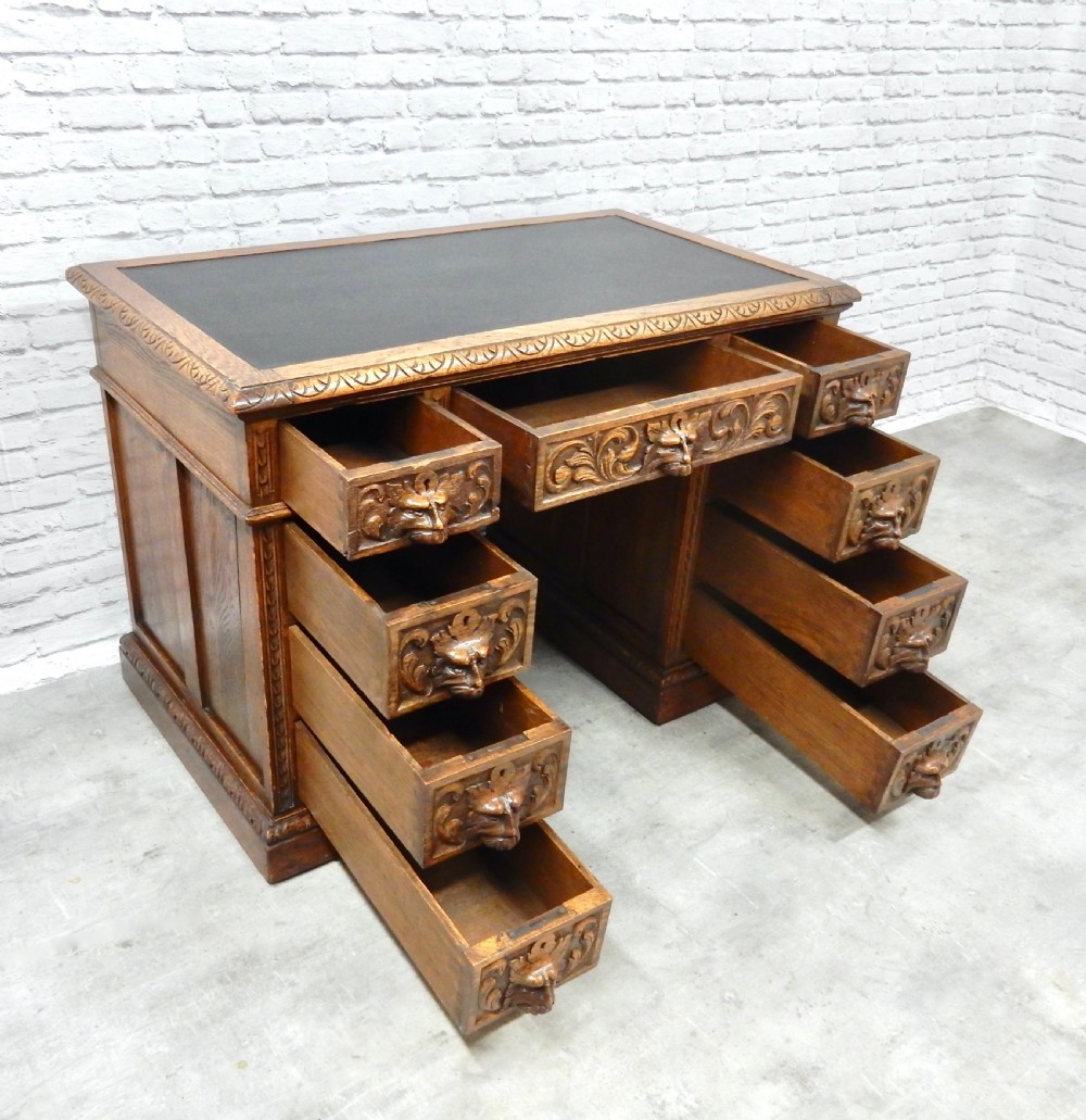 Small Green Man Oak Desk View IX
