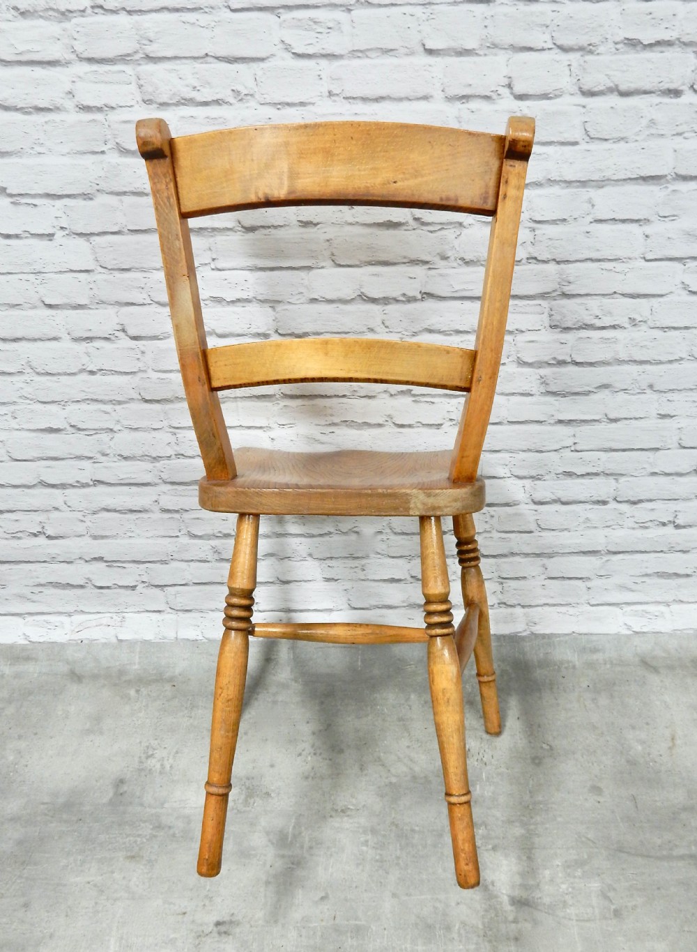 Set 4 Antique Kitchen Chairs View VI