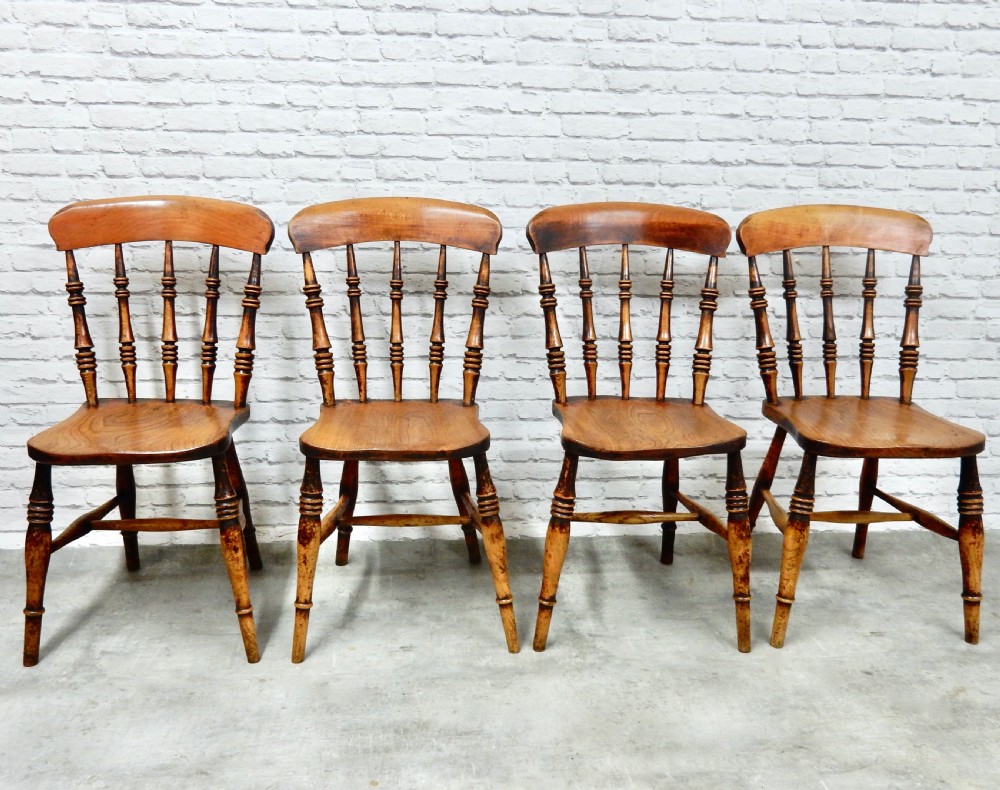 Set 4 Windsor Kitchen Chairs View III