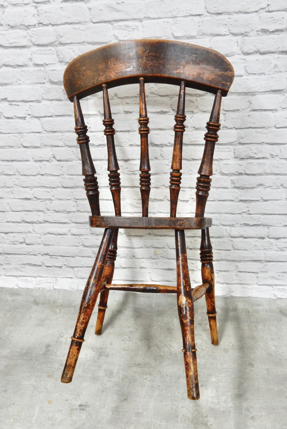 Set 4 Windsor Kitchen Chairs View VI