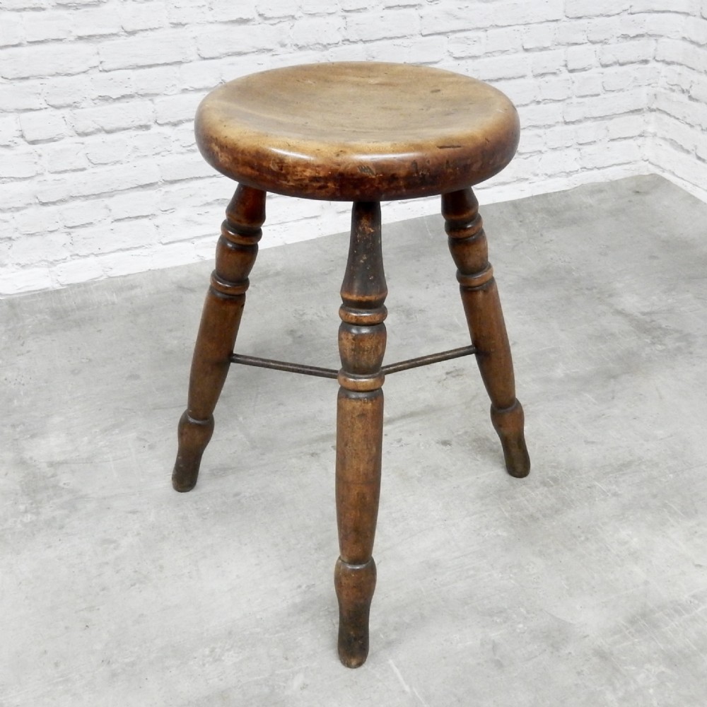 Lacemaker's Stool View IV