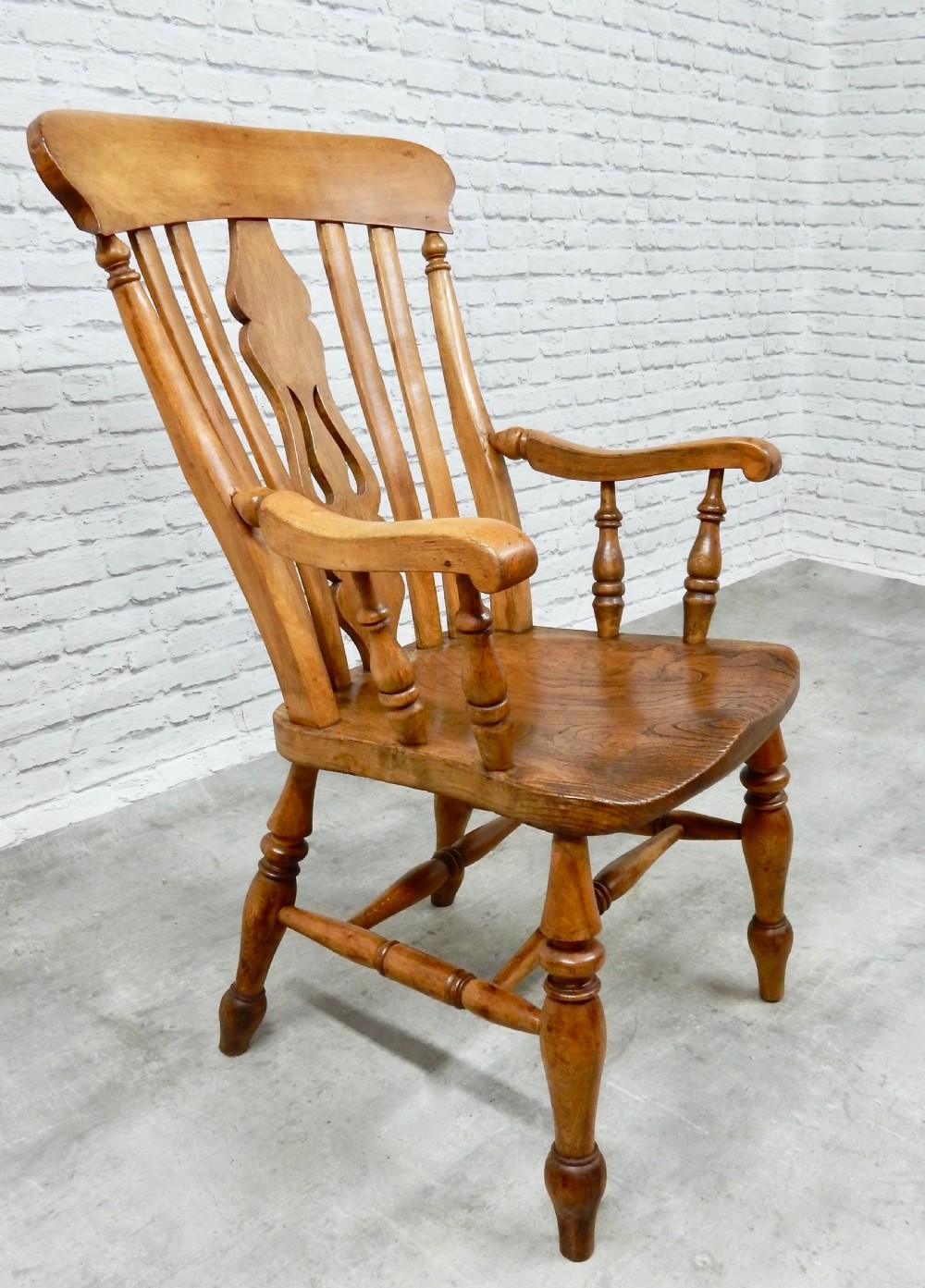 Windsor Lyreback Armchair View IV