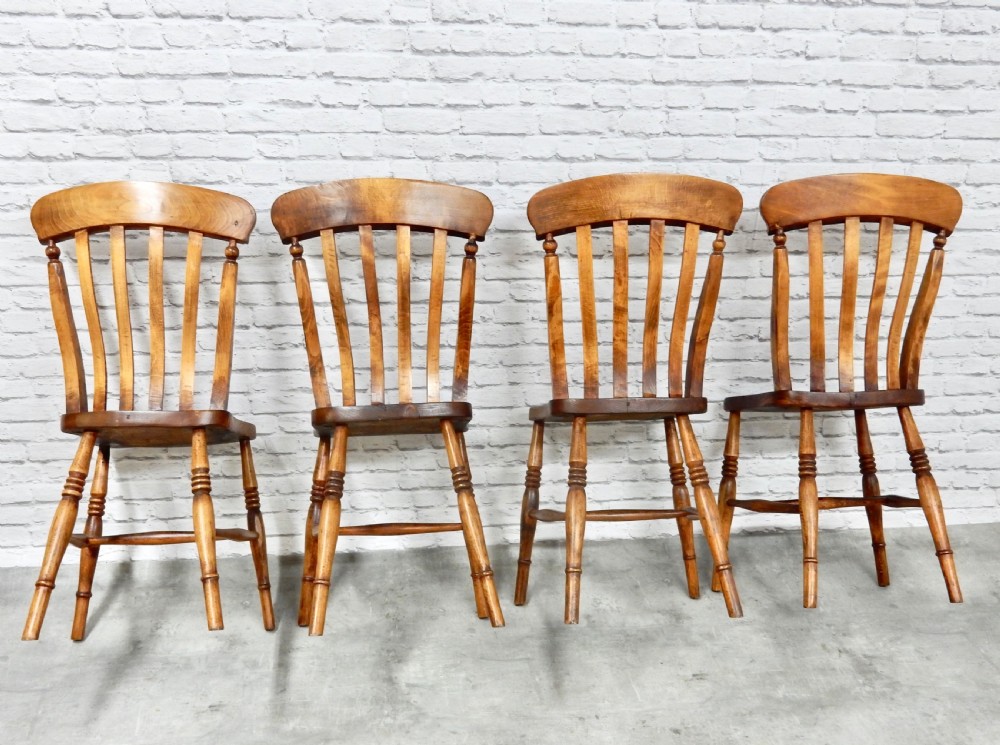 Set 4 Windsor Kitchen Chairs View V