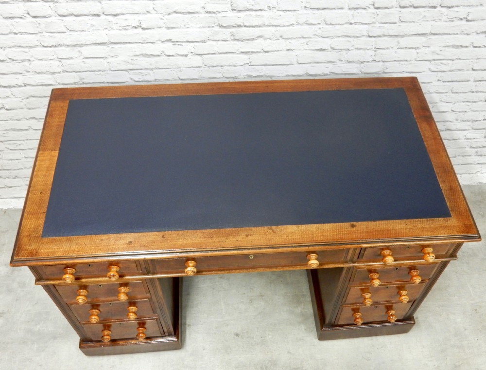 Small Pedestal Desk View V