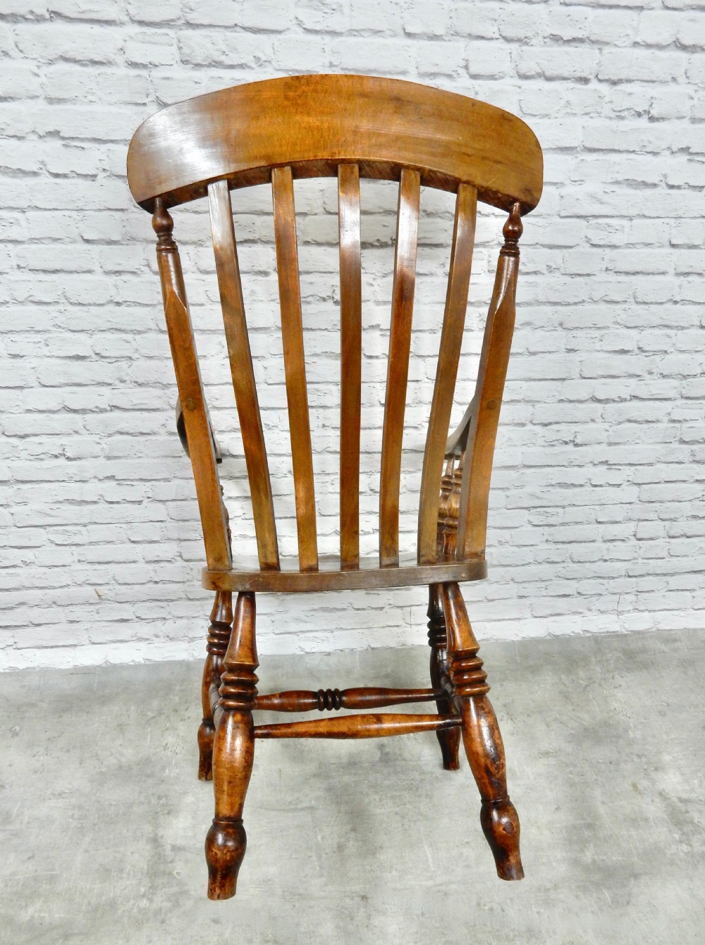 Windsor Lathback Armchair View VII