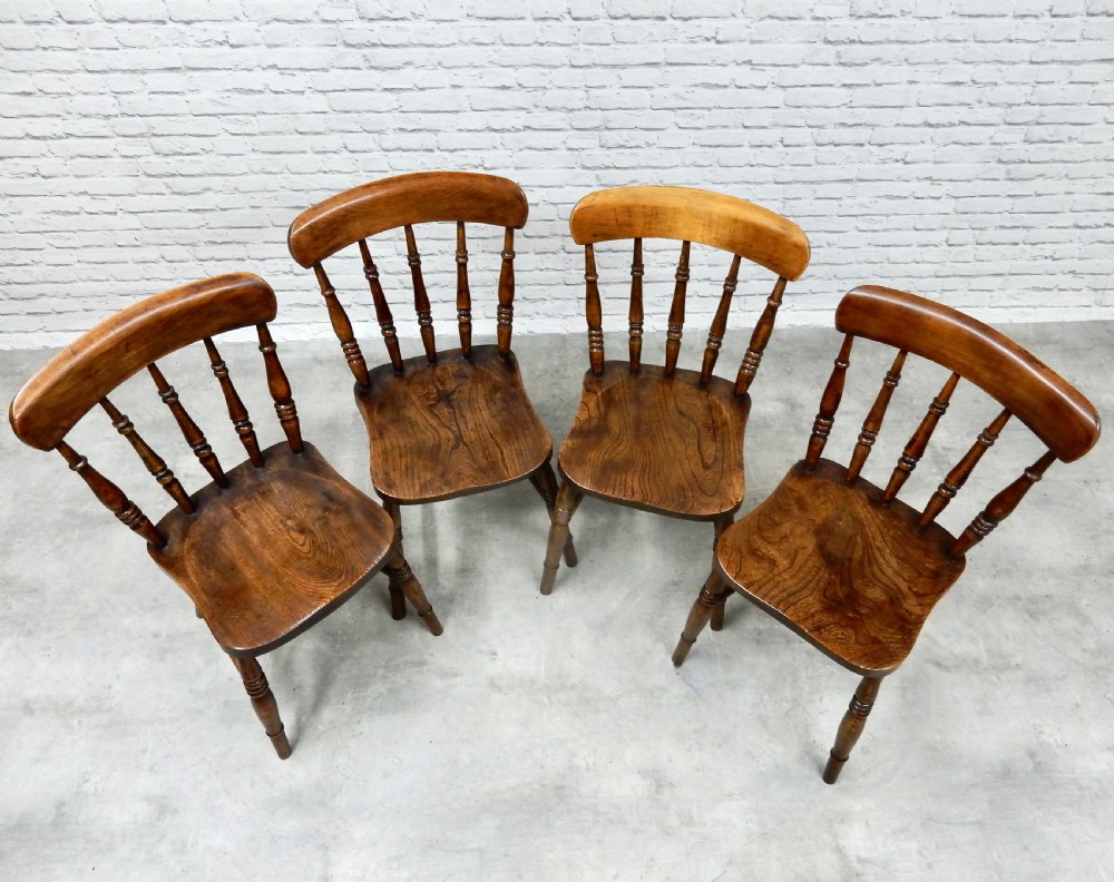 Set 4 Windsor Kitchen Chairs View III