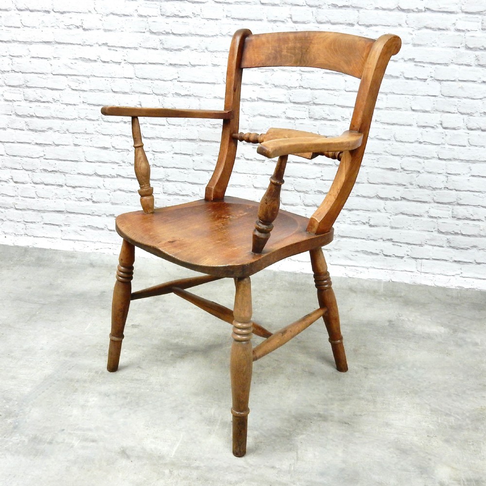 Windsor Barback Armchair View II