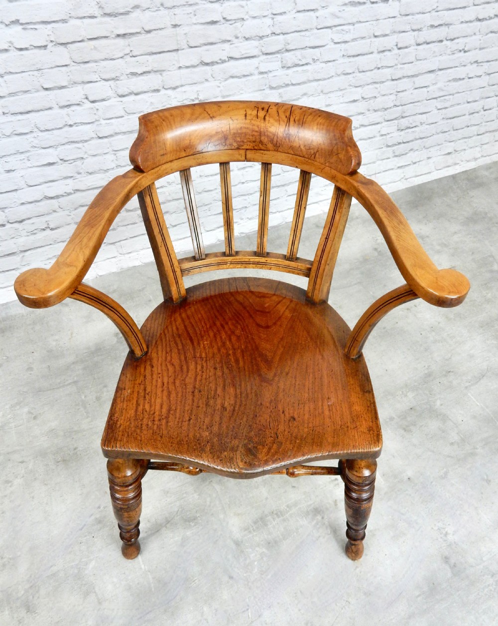 Captain's Chair View IV