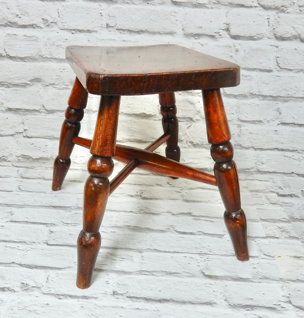 Small Country Stool View VII