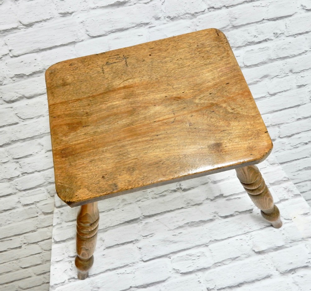 Country Stool View IV