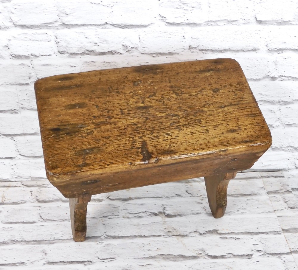 Pine Bench Stool View IV