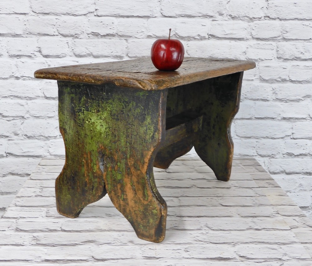Bench Stool View II