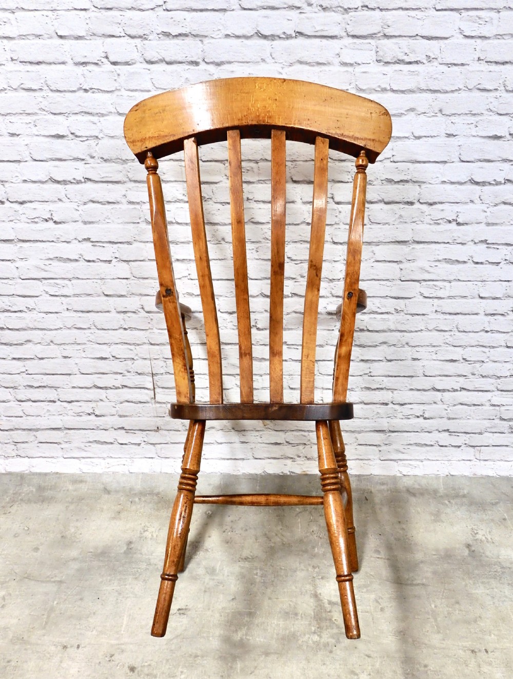 Windsor Lathback Armchair View V