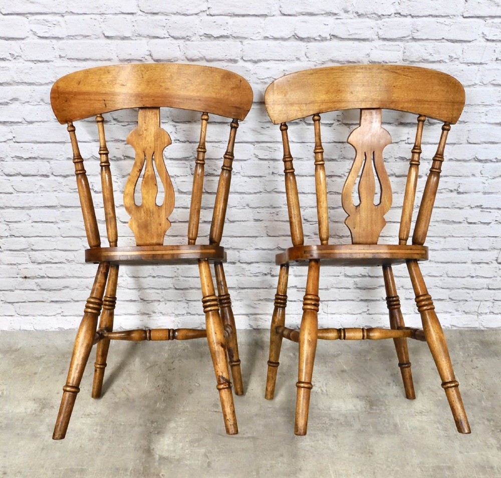 2x Windsor Kitchen Chairs View VI
