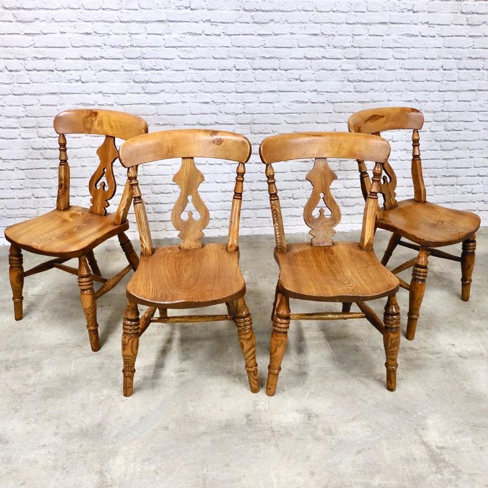 Set 4 Windsor Kitchen Chairs