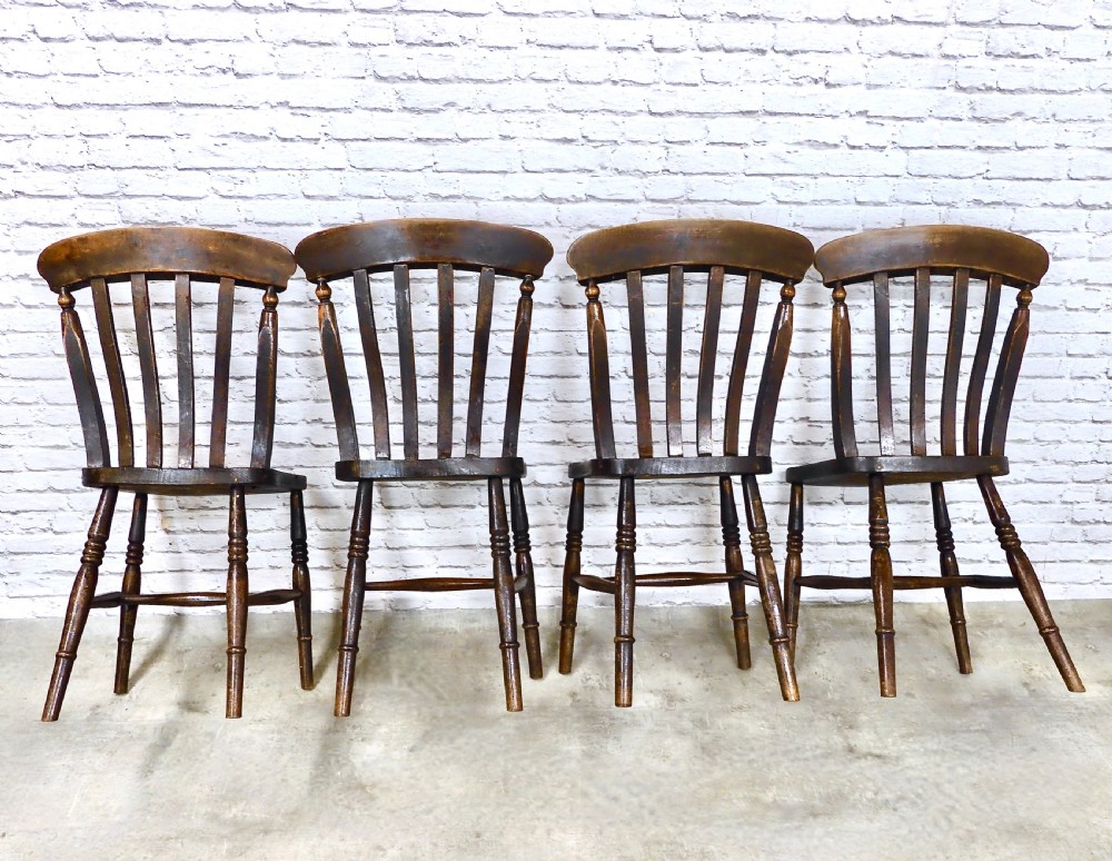 Set 4 Windsor Kitchen Chairs View V