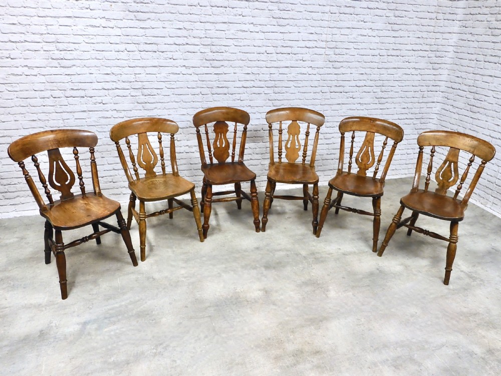 6x Windsor Kitchen Chairs View II
