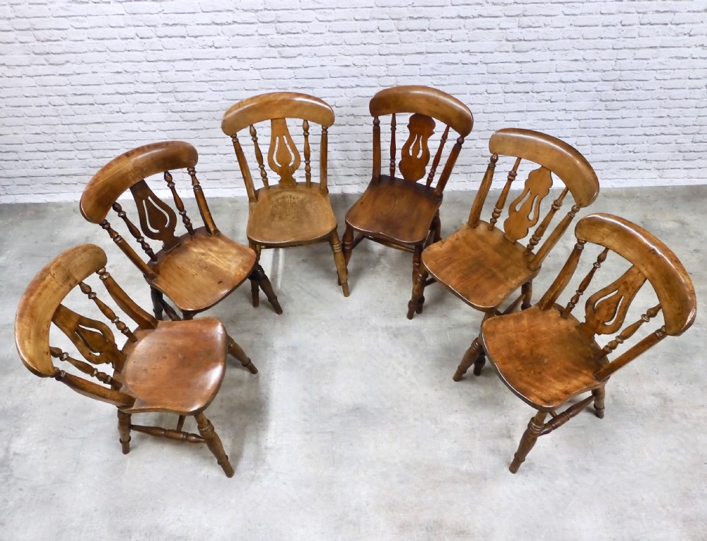 6x Windsor Kitchen Chairs View III
