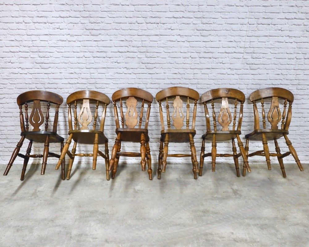 6x Windsor Kitchen Chairs View VI