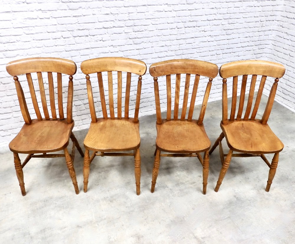 Set 4 Windsor Kitchen Chairs View IV