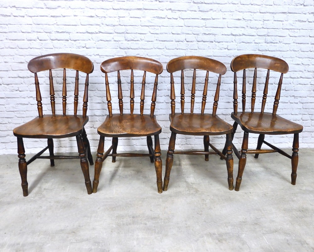 Set 4 Windsor Kitchen Chairs View II