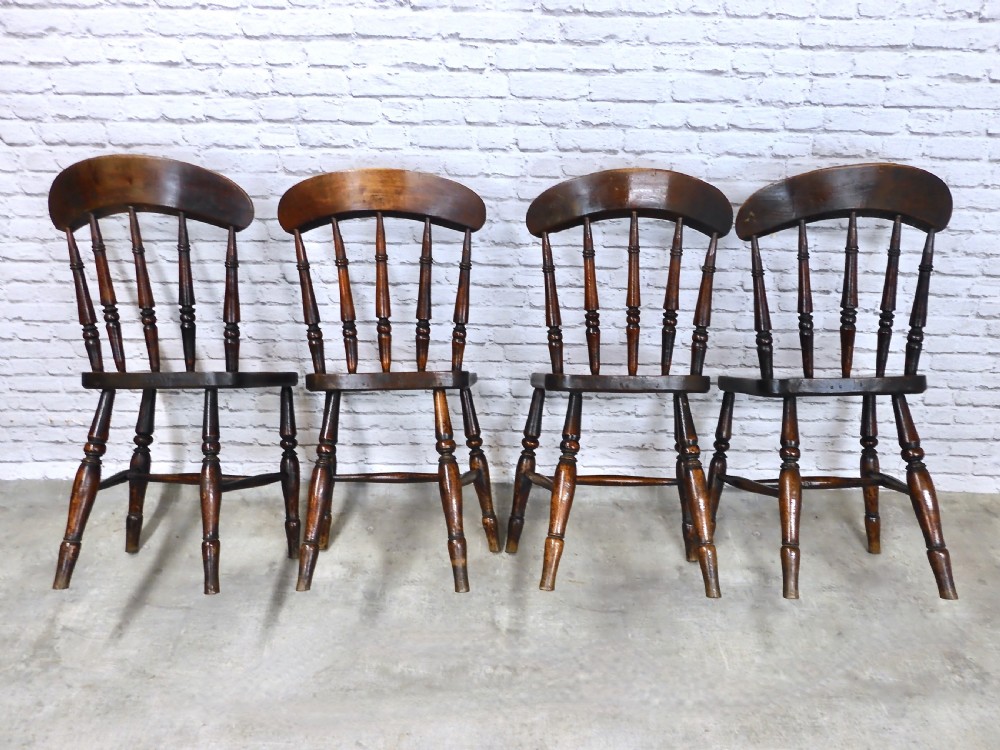 Set 4 Windsor Kitchen Chairs View IV