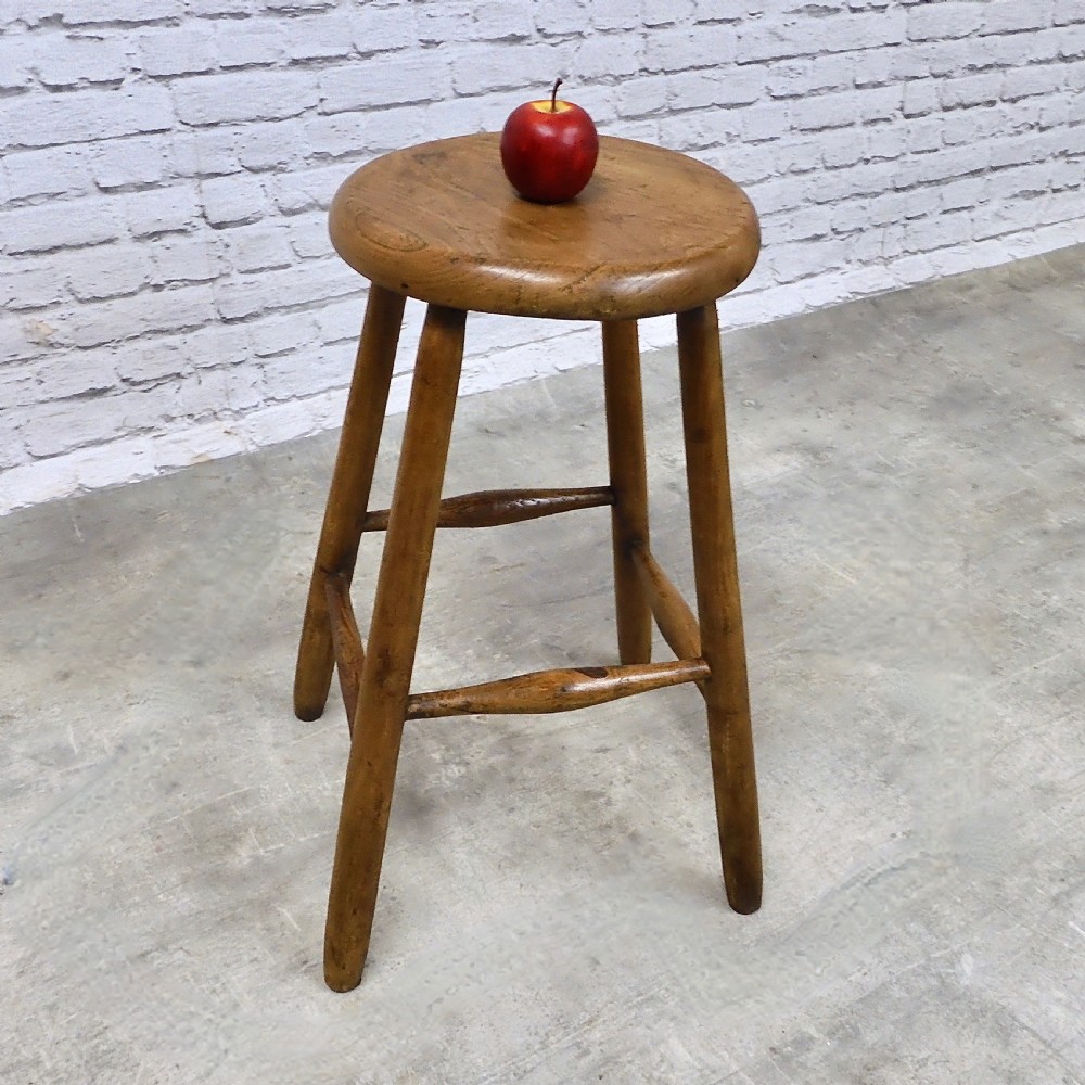 General Purpose Stool View II