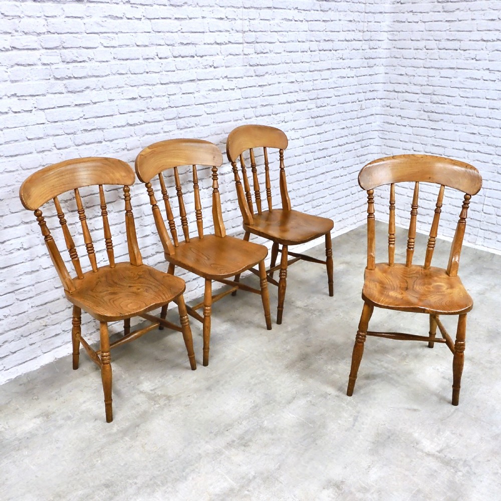Set x4 Windsor Kitchen Chairs