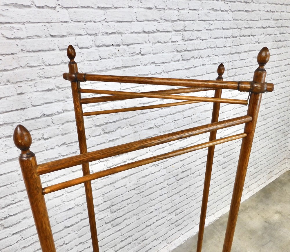 Try-fold Edwardian Screen View IV