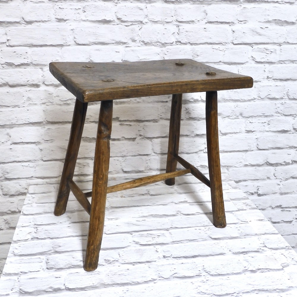Hedgerow Stool