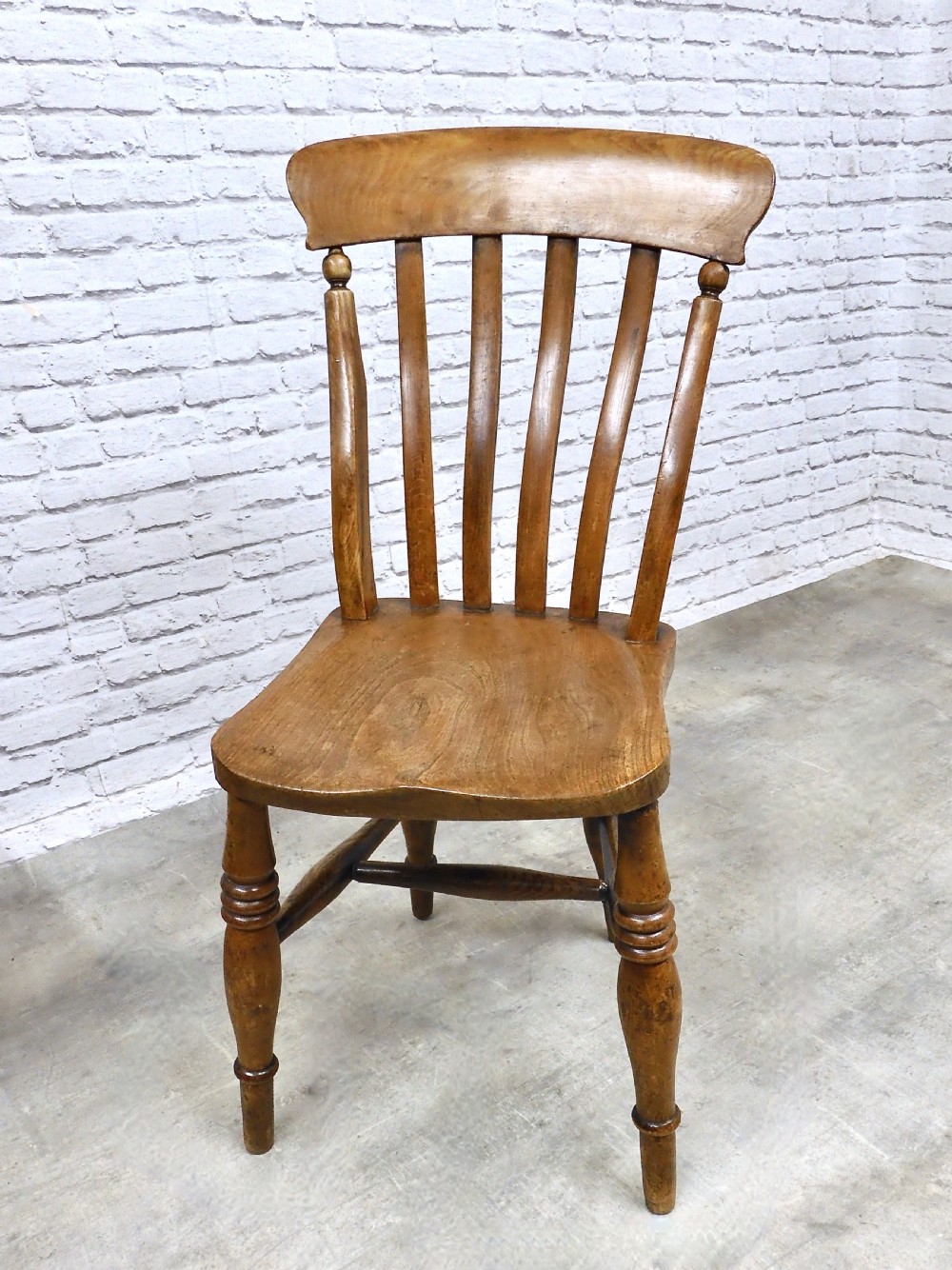 6x Windsor Kitchen Chairs View V