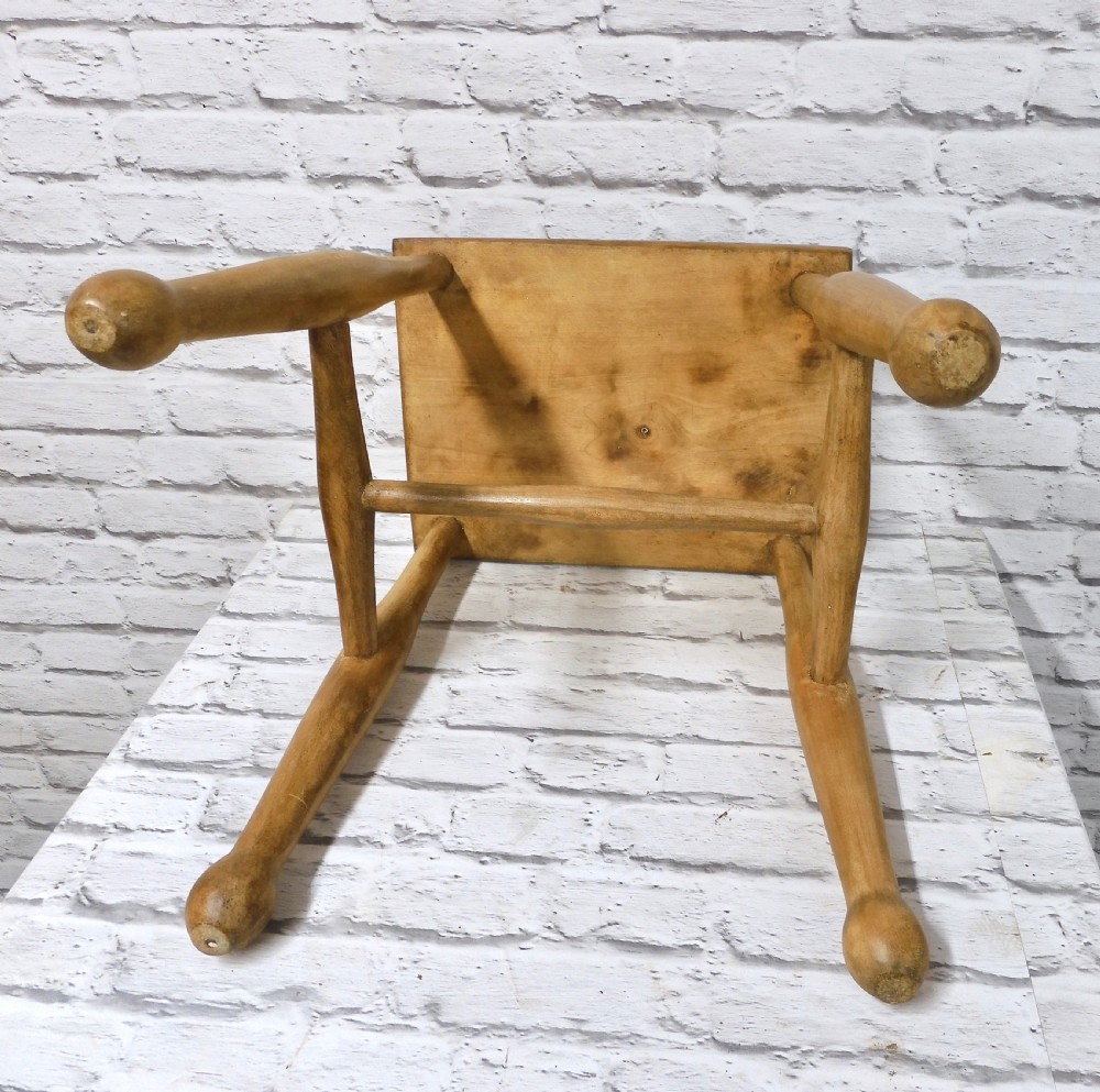 Sycamore Stool View V