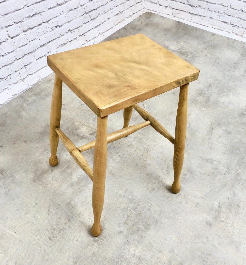 Sycamore Stool View II
