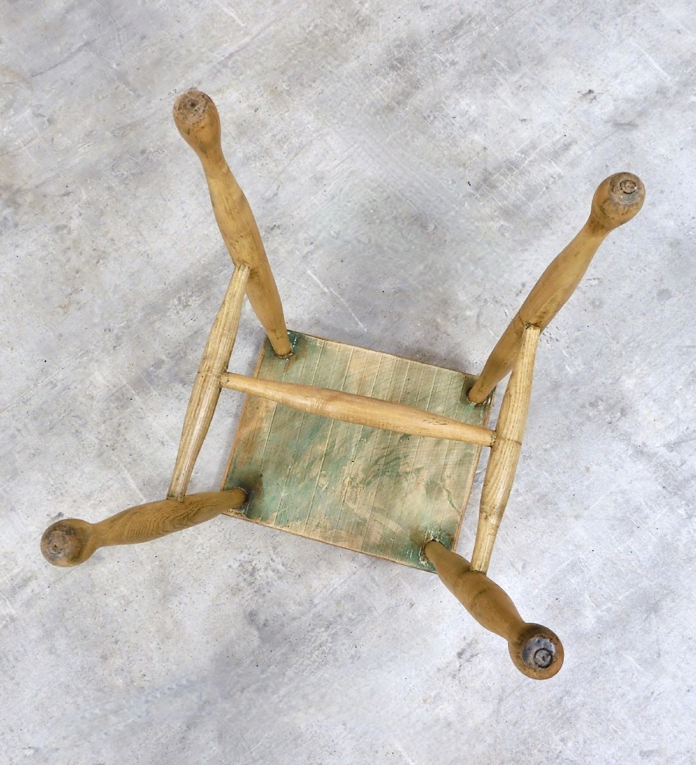 Sycamore Stool View V