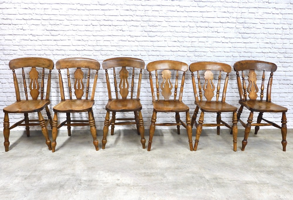 6x Windsor Kitchen Chairs View II