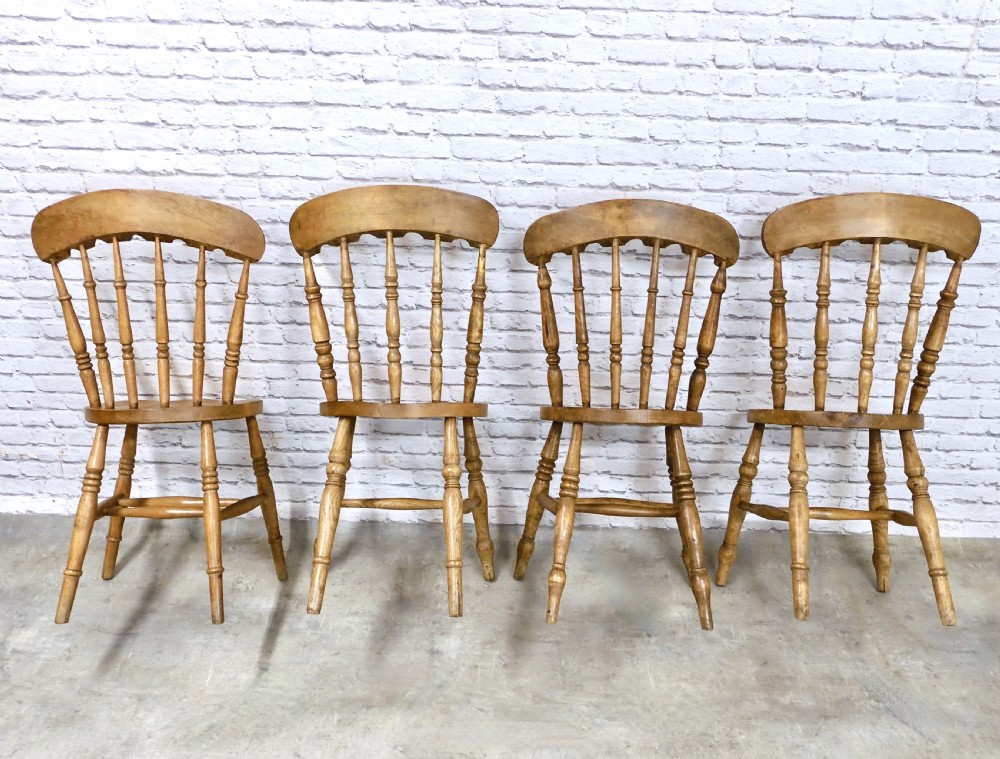 4x Windsor Kitchen Chairs View IV