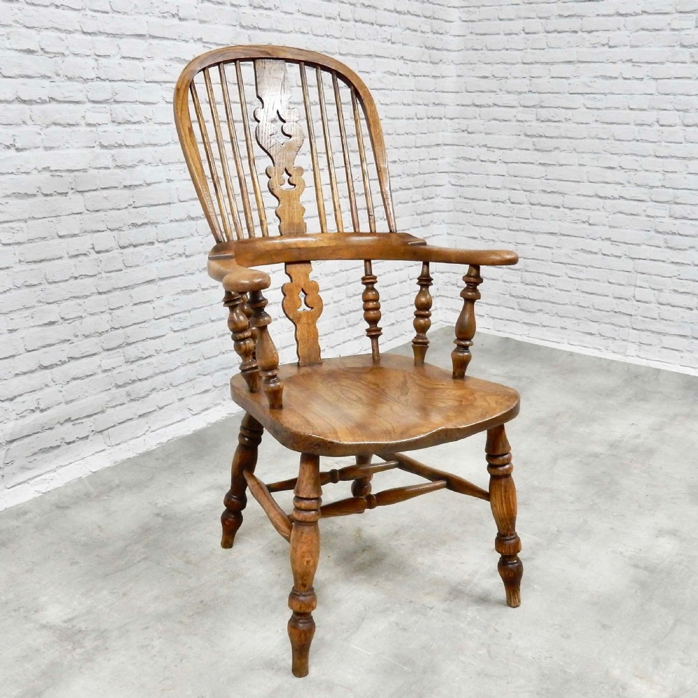 Antique Farmhouse Windsor Broadarm Armchair
