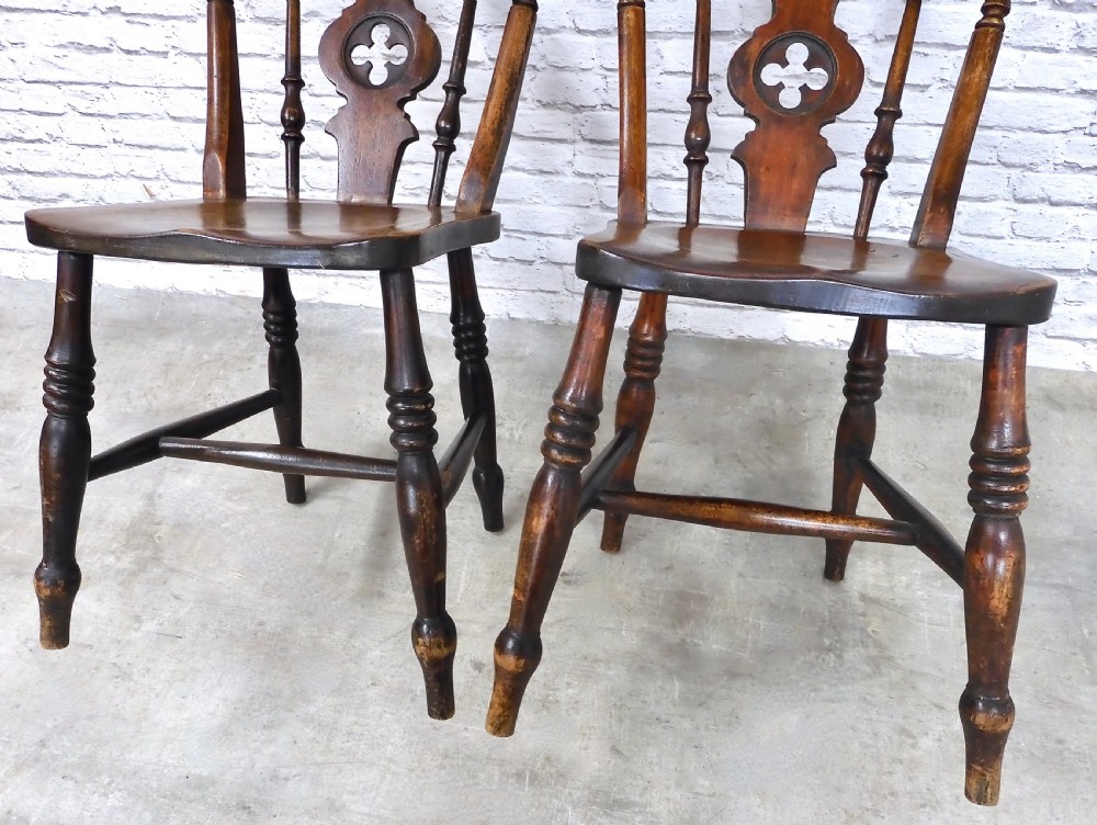 2x Windsor Chairs View V