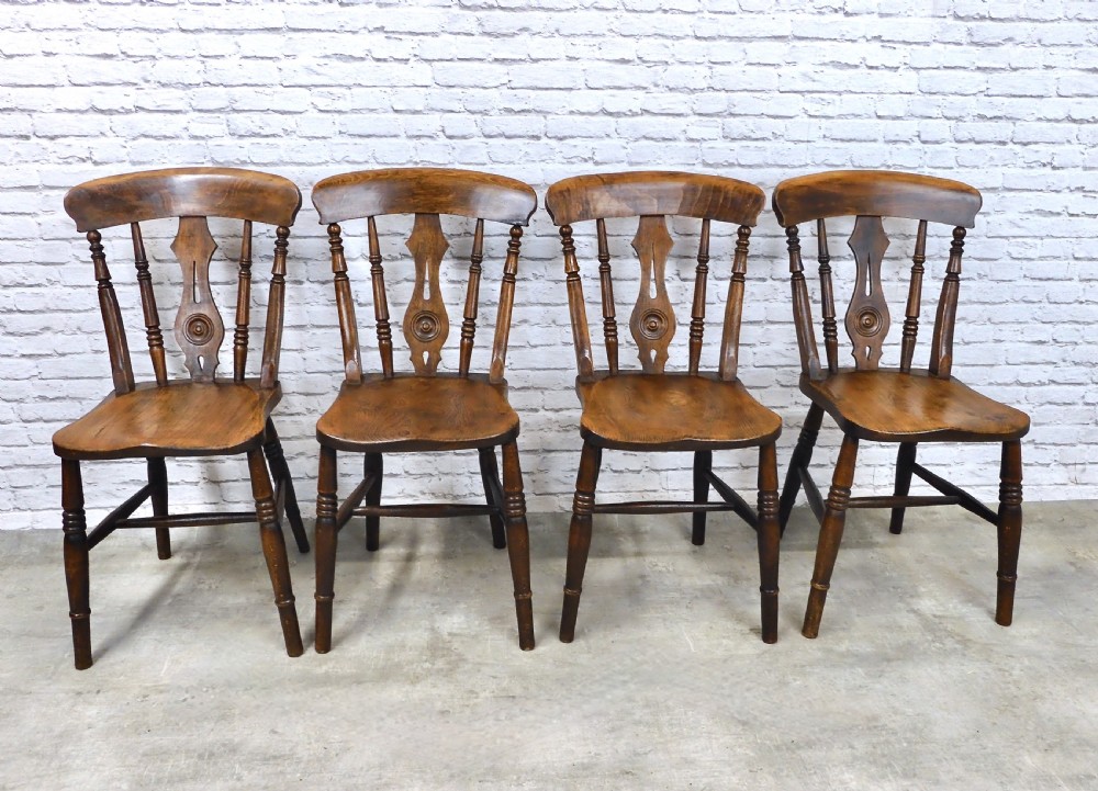 Set x4 Windsor Farmhouse Kitchen Chairs View II