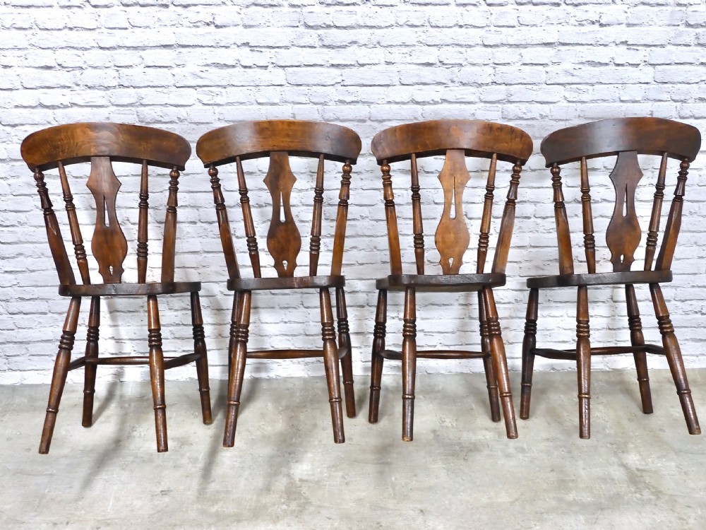 Set x4 Windsor Farmhouse Kitchen Chairs View IV