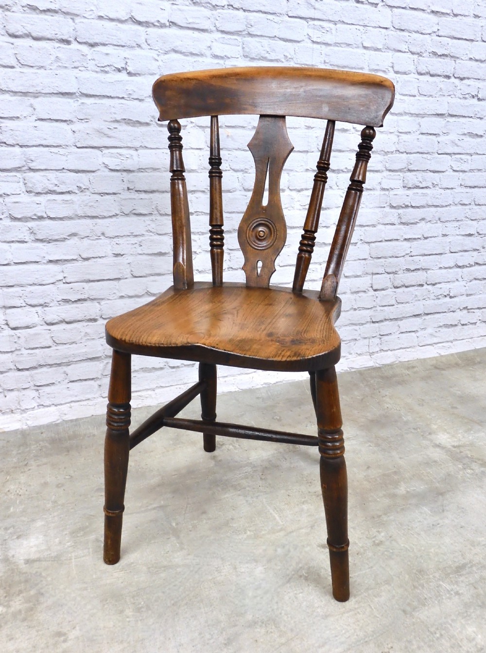 Set x4 Windsor Farmhouse Kitchen Chairs View VI