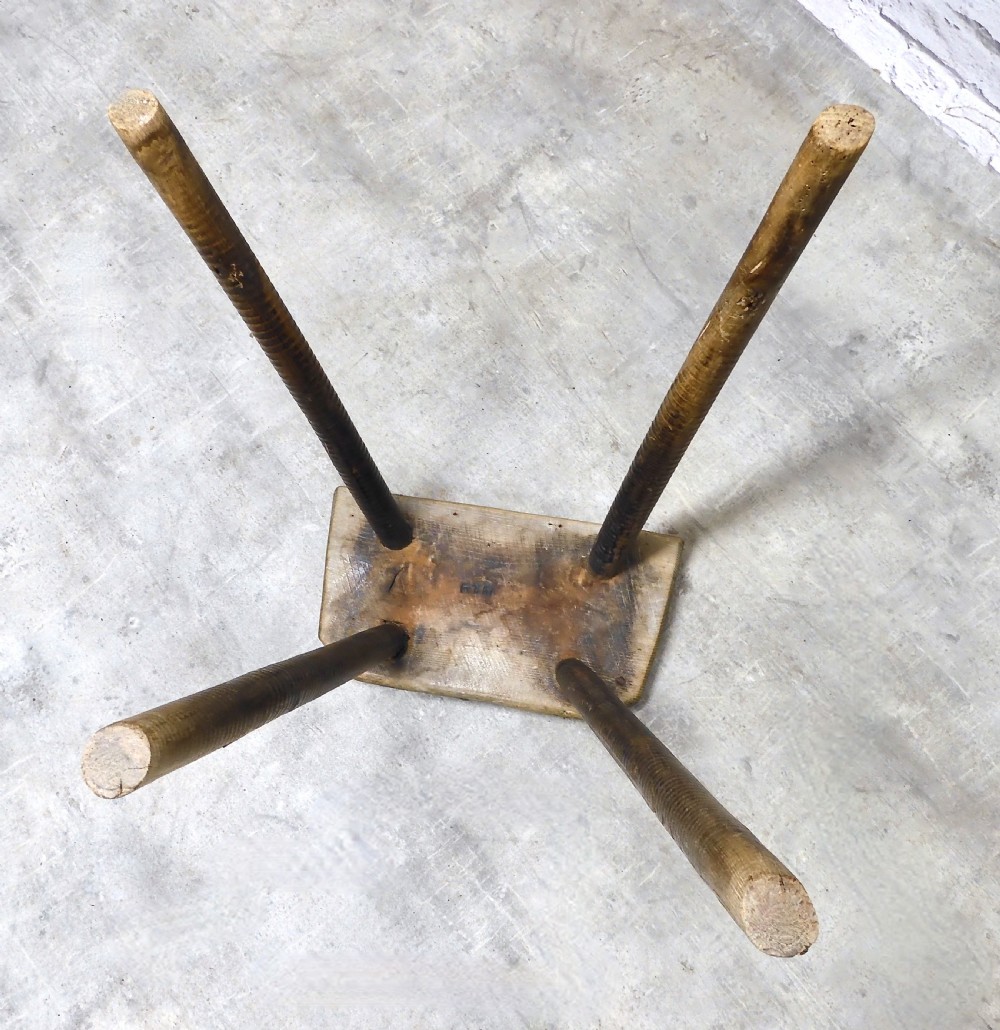 Cutler's Stool View VII