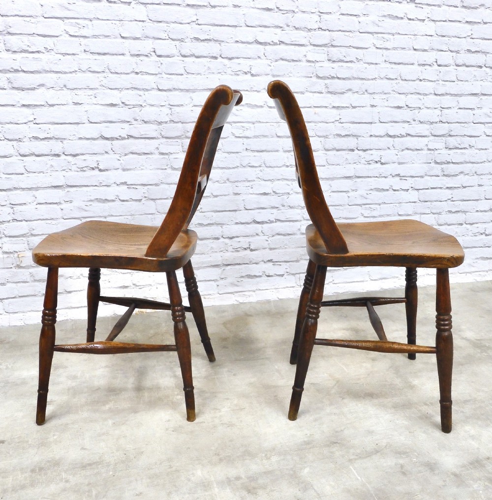Pr (2) Windsor Kitchen Chairs View IV