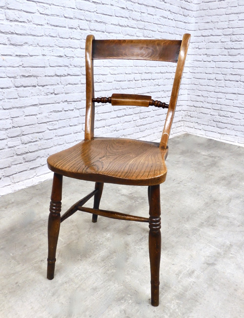 Pr (2) Windsor Kitchen Chairs View VI