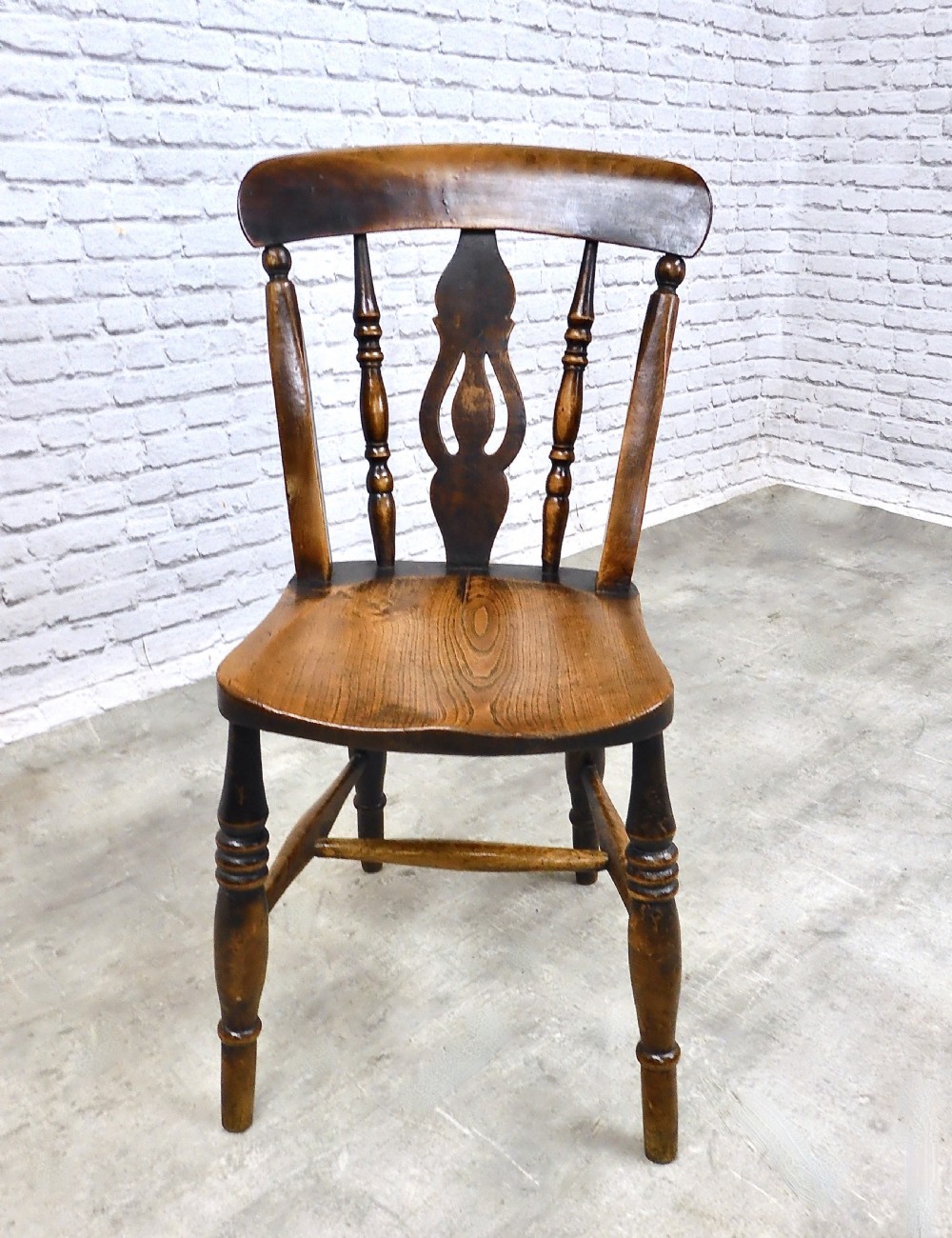 4X Farmhouse Kitchen Chairs View VII
