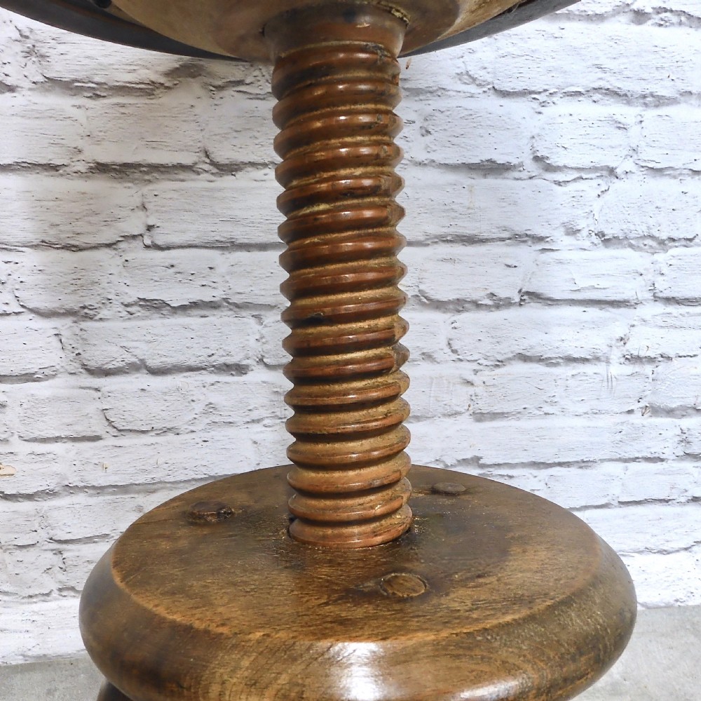 Artisan's Stool View VI