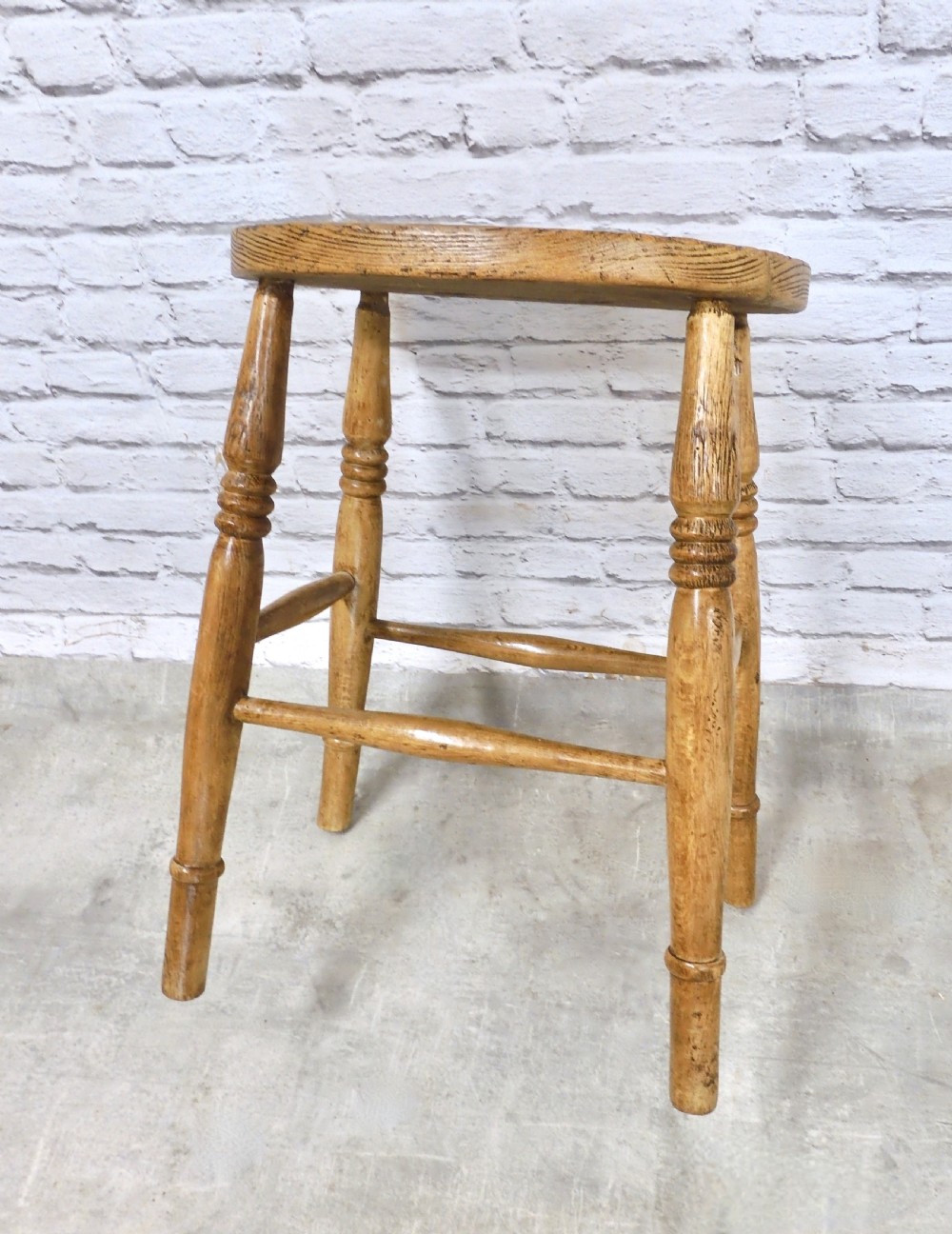 Oval Top Stool View III