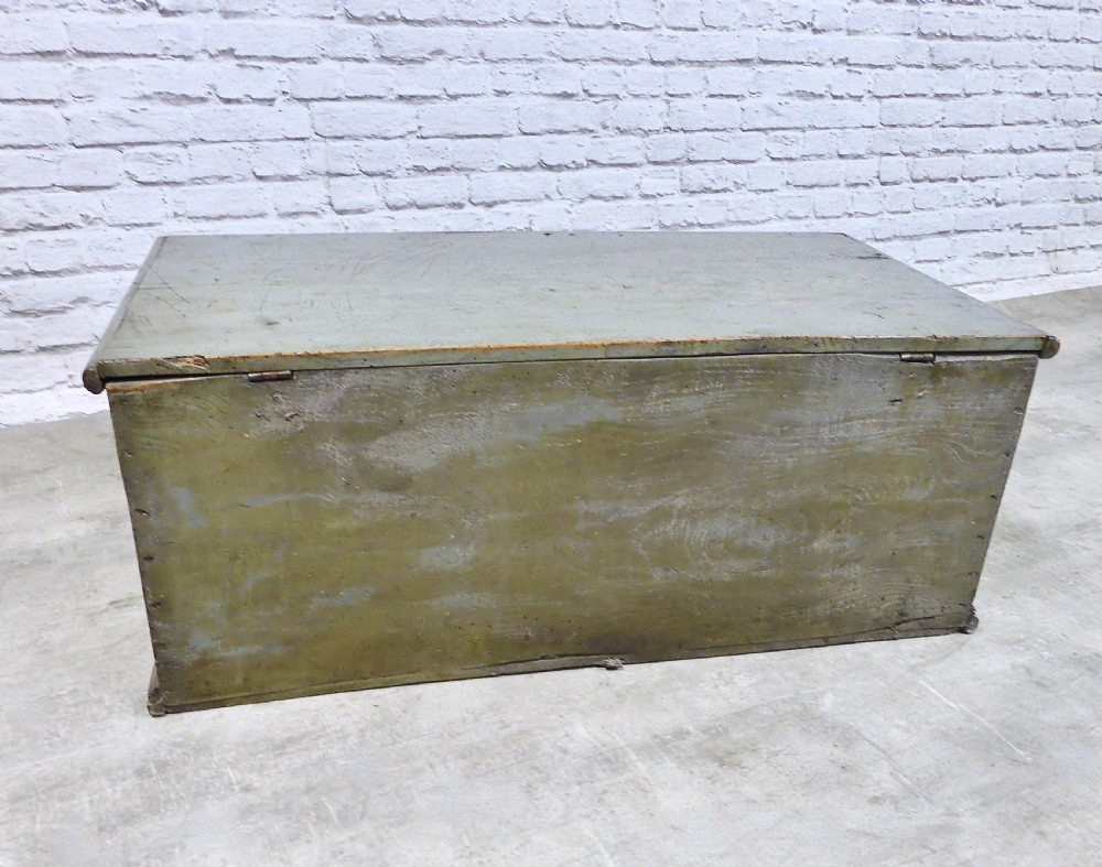 Elm Blanket Chest View VII
