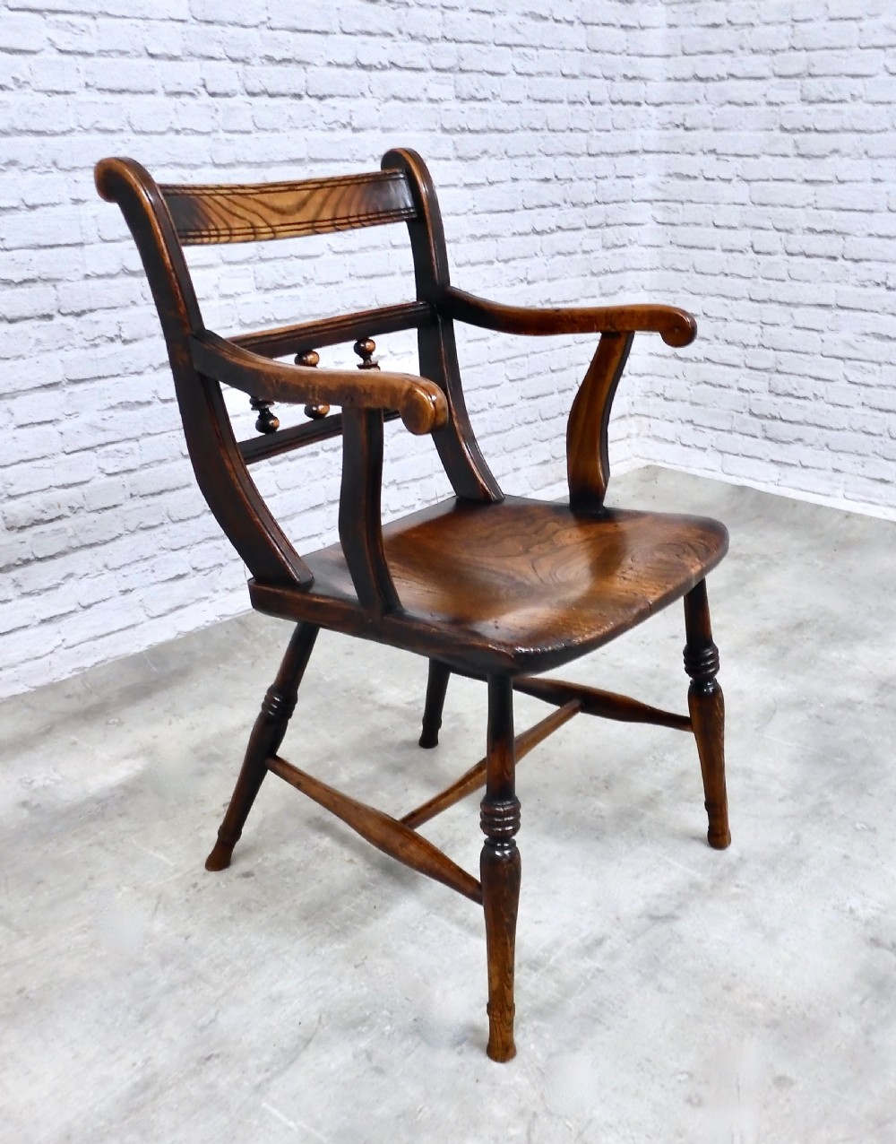 Windsor Barback Armchair View II